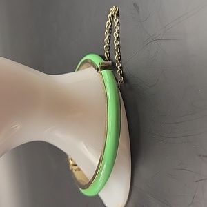 Vintage Green Braclet w/ Safety chain